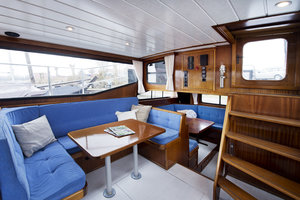 Een heerlijk luxe boot huren en vakantie vieren op de Friese meren. Het kan bij Bijko Jachtverhuur. 
